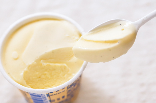 【ロカボ】糖質88%オフ!?シャトレーゼの「糖質カットスイーツ」全商品を食べてみた! 糖質70%カットのアイス マダガスカルバニラ」と「糖質70%カットのアイス ベルギーショコラ