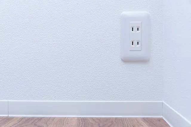 電気代の節約をイメージしたコンセント
