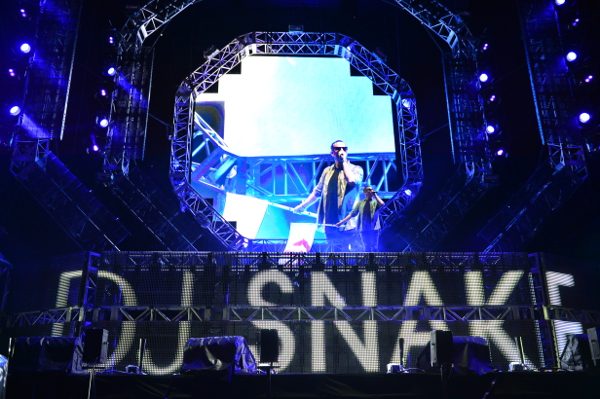 Skrillex（スクリレックス）と共に開催2年目の「ULTRA JAPAN」でヘッドライナーを務めたDJ SNAKE（DJスネイク）