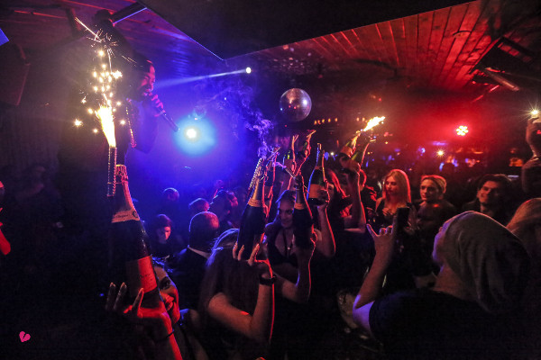 Nyのセレブ御用達クラブ 1 Oak が東京 六本木に上陸 Chintai情報局