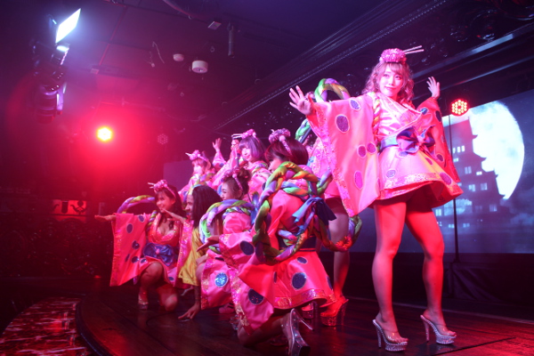 9/1(金)に六本木にオープンする「Burlesque annex YAVAY(バーレスク・アネックス・ヤバい)」が誇るパフォーマー「ヤバいガールズ」-3