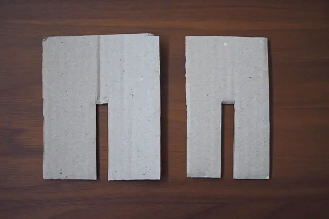 【カーテンタッセルをDIY】ダンボールはポンポンメーカーの代わりに使う