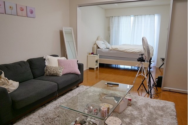 ゆうこすが東中野に住んでいたころの部屋の写真
