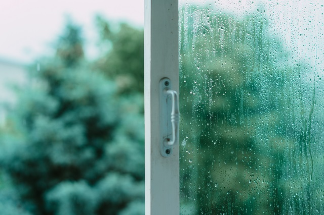 部屋の正しい換気方法④:雨の日の場合は、上がってからがねらい目