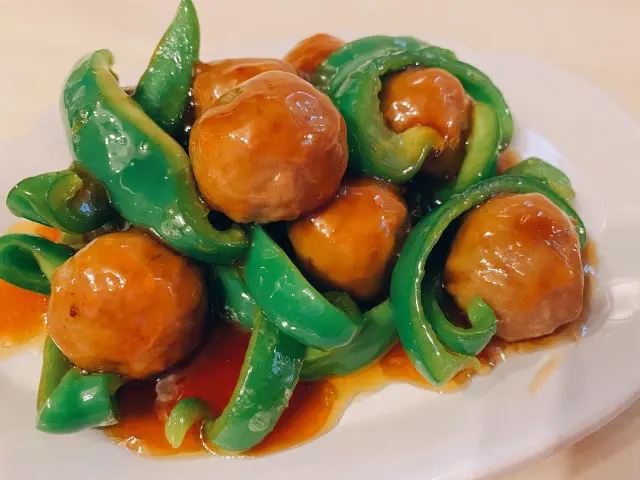 業務田スー子のかんたんレシピ_冷凍肉団子使い倒しレシピ_肉団子とピーマンの甘酢だれの完成