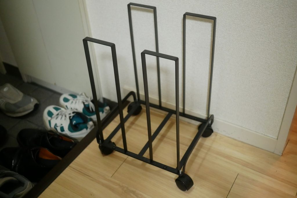 小さい余裕を生む、きっかけのアイテム2_段ボールストッカー
