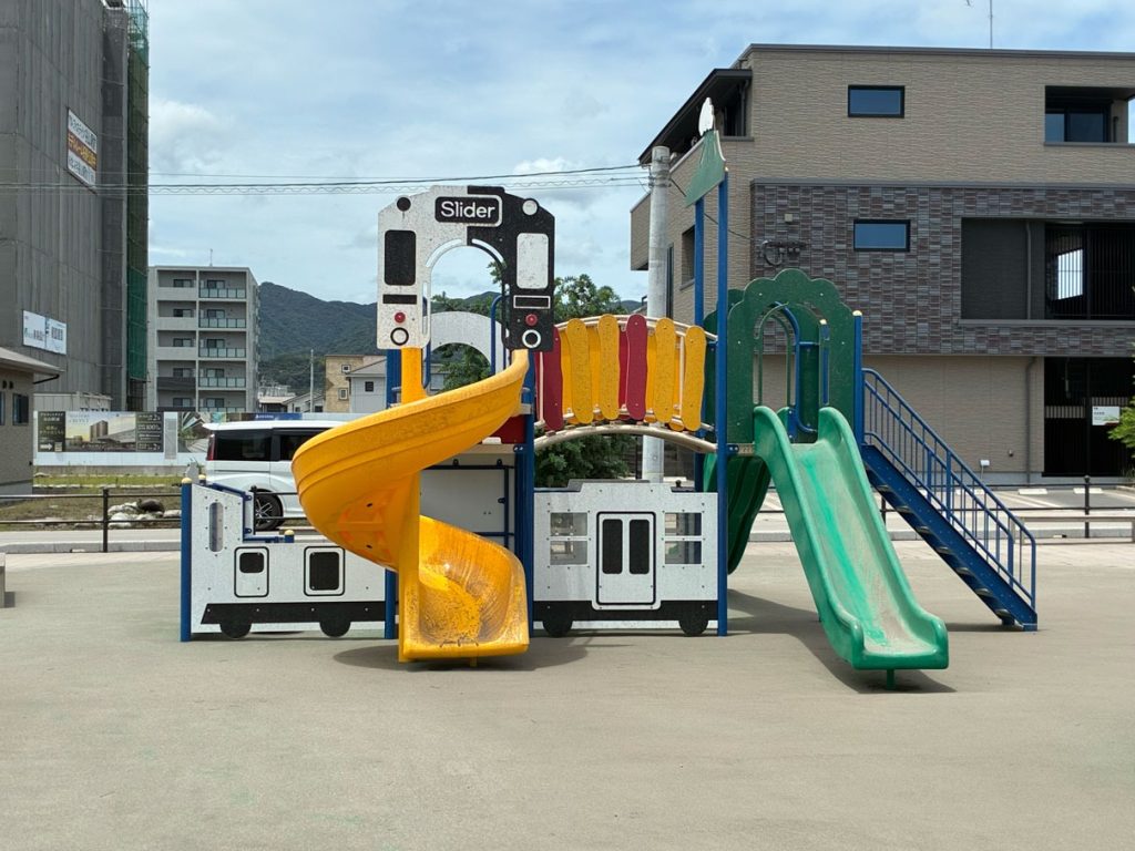 谷山駅北公園遊具