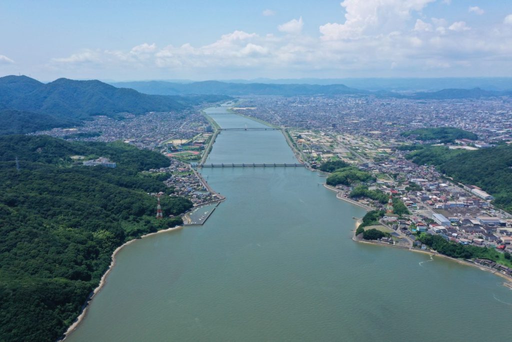 福山市芦田川河口の風景