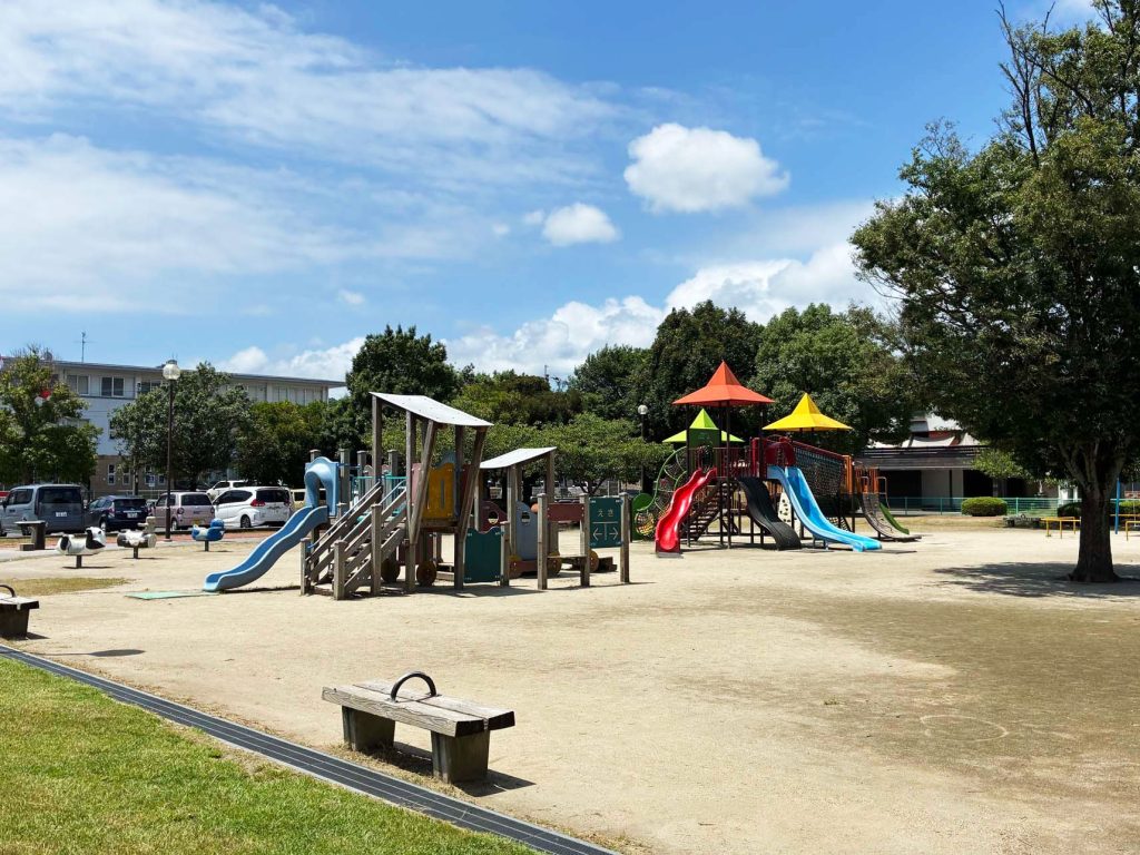 谷山第二中央公園の遊具
