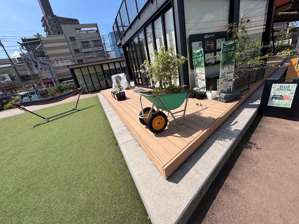 コイプレの広場内店舗の様子