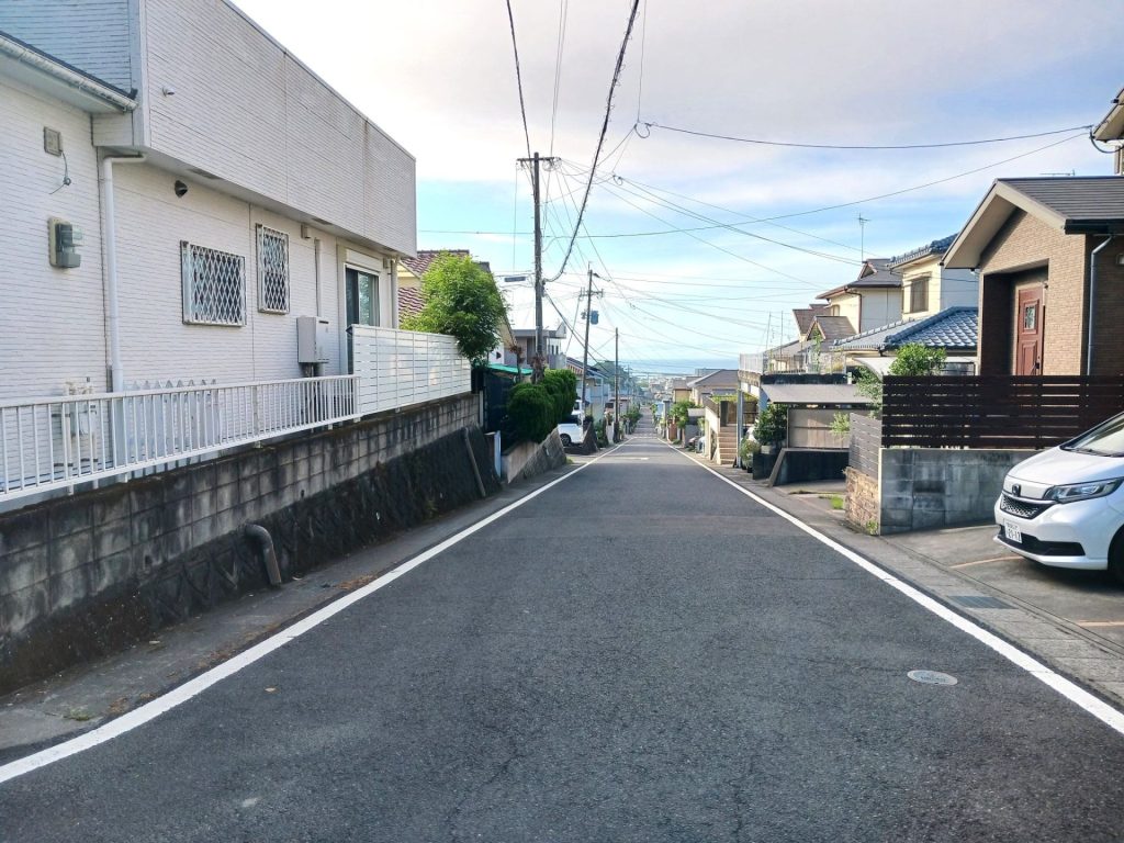 西紫原中学校付近の住宅街の様子