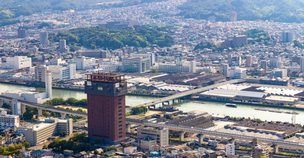 広島市と府中町の町並み