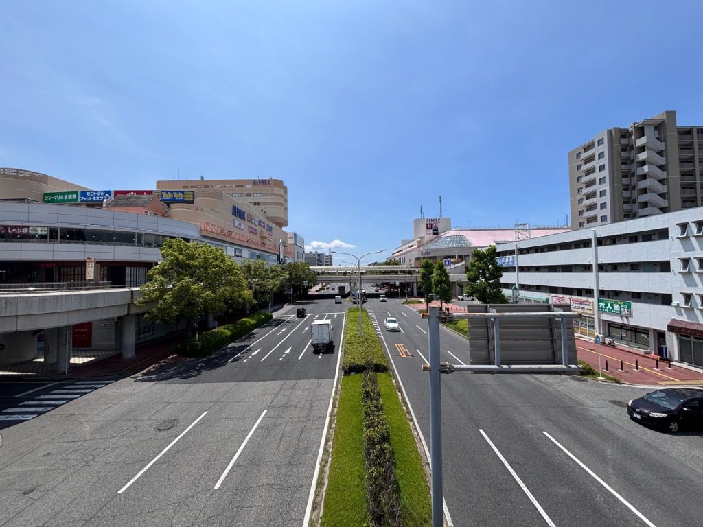新井口駅前アルパーク南館の様子