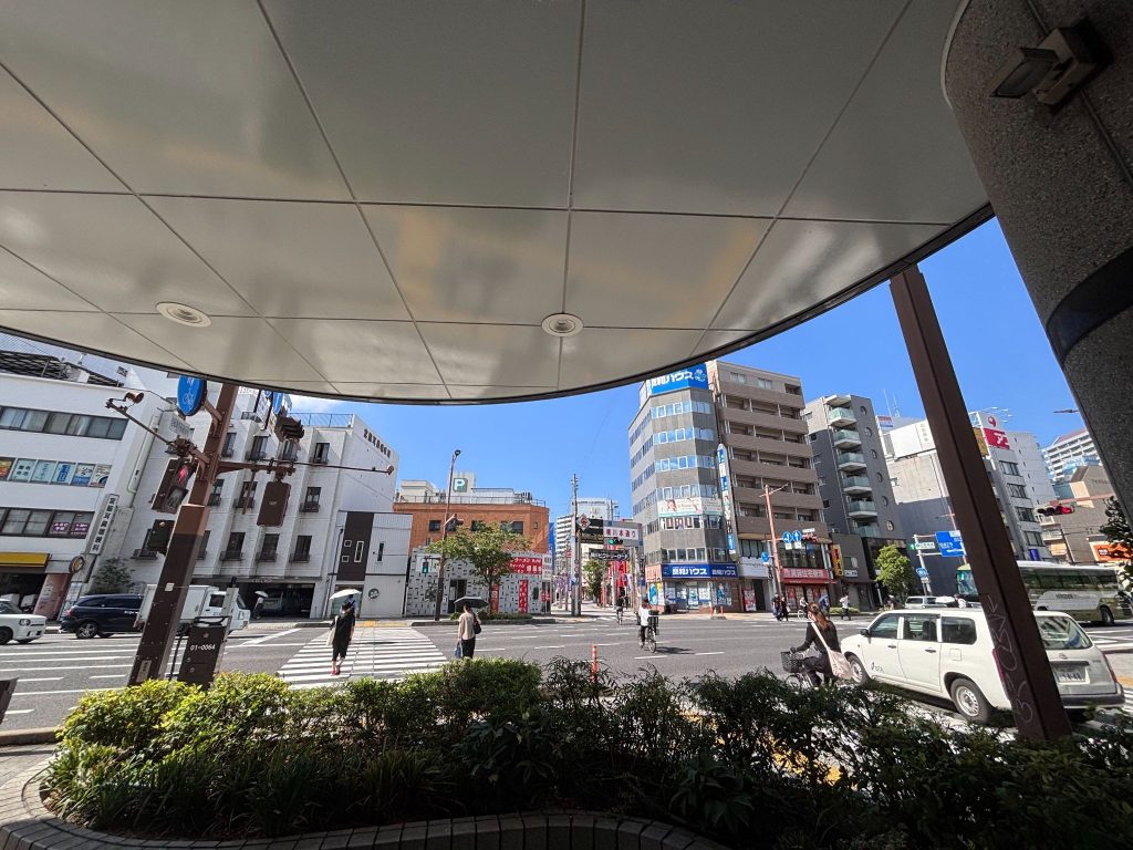 横川駅前国道2号線の様子