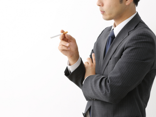 体に良くないと言われているタバコ。実は口内炎の救世主なの?