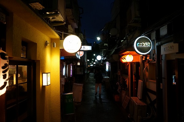 決して派手ではないが……|新宿ゴールデン街